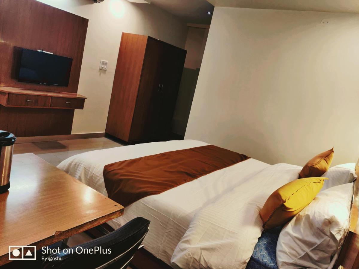 Hotel Hv Nāhan 외부 사진